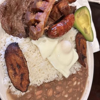 El Rinconcito Colombiano - Colombian Near Me - West Palm Beach, Florida
