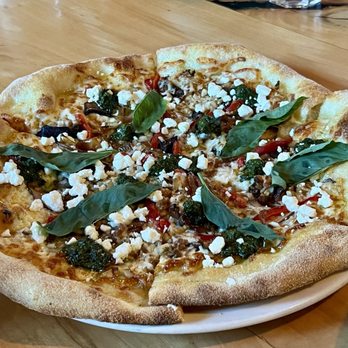 Alberello Pizzeria - Italian Near Me - North Vancouver, British Columbia Alberello Pizzeria - Italian Near Me - North Vancouver, British Columbia