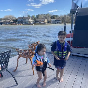 Conroe Lakefront Cottage - Vacation Rentals Near Me Conroe Lakefront Cottage - Vacation Rentals Near Me
