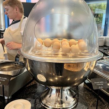 Hotel NH Prague City - Eggs display - Hotels Near Me - Prague, Puerto Rico Hotel NH Prague City - Eggs display - Hotels Near Me - Prague, Puerto Rico