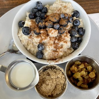 Dick Church's - Oatmeal with blueberries - Diners Near Me - Costa Mesa, California