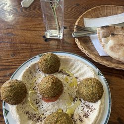 Mediterranea - Hummus plate with falafel