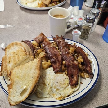Gardenview Diner - The traditional eggs breakfast with 3 eggs over medium, home fries, bacon and Italian toast - Diners Near Me - Liverpool, New York Gardenview Diner - The traditional eggs breakfast with 3 eggs over medium, home fries, bacon and Italian toast - Diners Near Me - Liverpool, New York