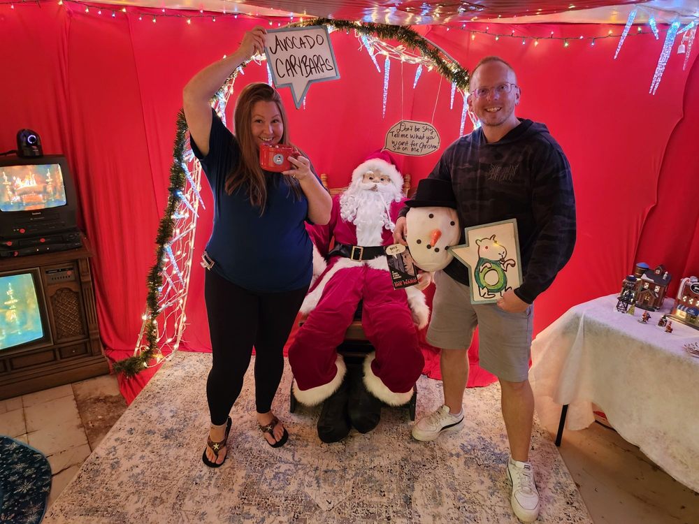 Social spots from Curious Escape Rooms