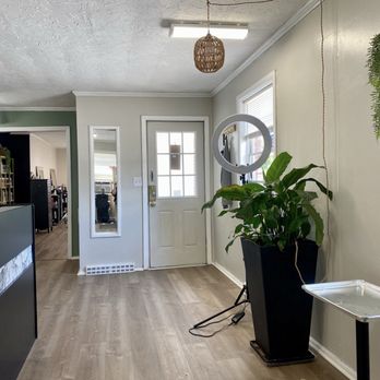 Kenneth Taylor & Co - Hair Salons Near Me - Archdale, North Carolina