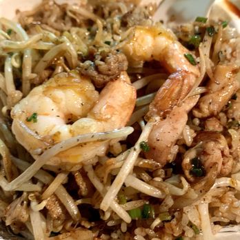 Great Tiger Ramen - Full Chicken Fried Rice - Ramen Near Me - Long Beach, California Great Tiger Ramen - Full Chicken Fried Rice - Ramen Near Me - Long Beach, California