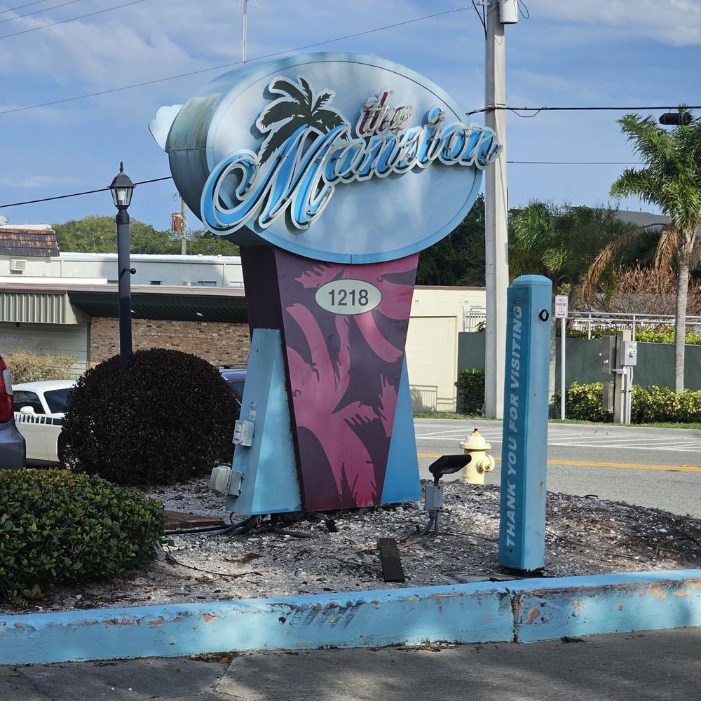 The Mansion - New American Near Me - Melbourne, Florida