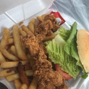 Eggroll Lady & Fish Shack - Boneless chicken sandwich - Vietnamese Near Me - Worcester, Massachusetts