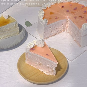 Motto Tea Cafe - Rose & lychee crepe cake - Desserts Near Me - Pasadena, California
