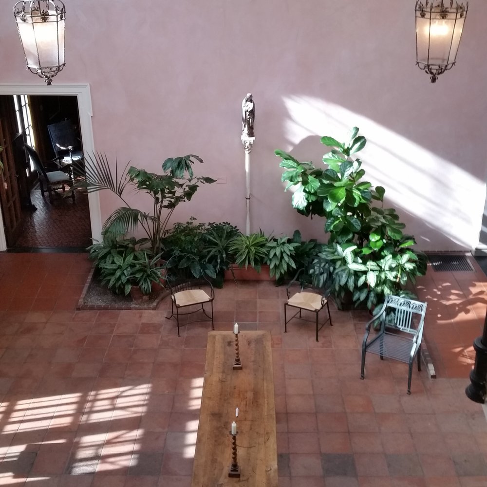 The Hyde Collection - Inside the main mansion, looking down from the second floor - Museums Near Me - Glens Falls, New York The Hyde Collection - Inside the main mansion, looking down from the second floor - Museums Near Me - Glens Falls, New York