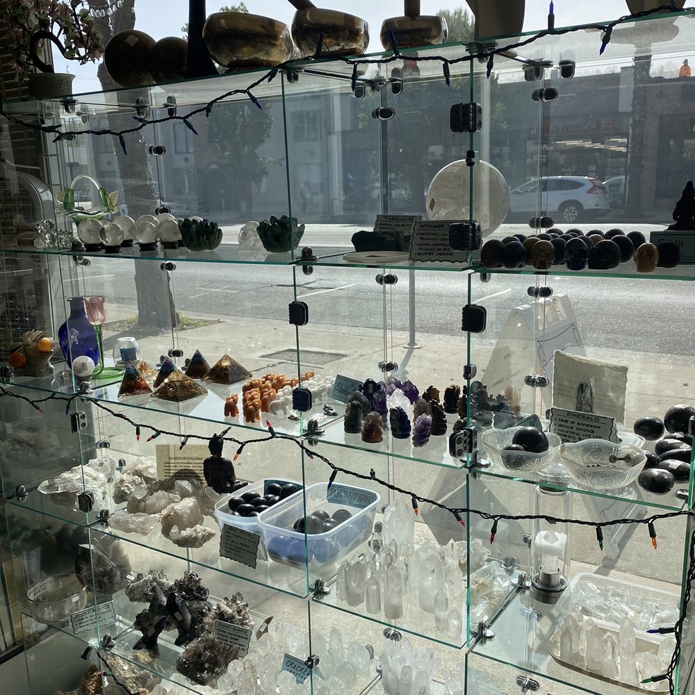 The amazing crystals I. The frint