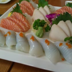 Genki Ya - Salmon and white tuna sashimi with squid
