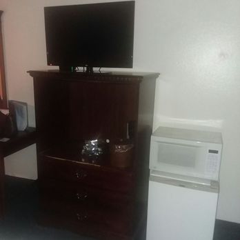 Rodeway Inn - Makeshift furniture - Hotels Near Me - Enumclaw, Washington Rodeway Inn - Makeshift furniture - Hotels Near Me - Enumclaw, Washington