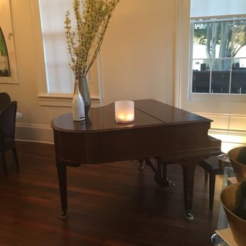 Effervescence - Indoor decor - Champagne Bars Near Me - New Orleans, Louisiana