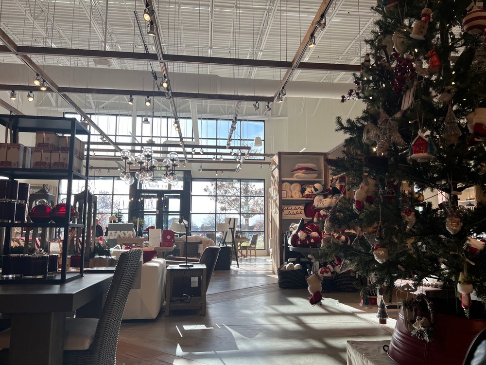 POTTERY BARN Updated October 2024 11 Reviews 4360 Summit Plaza Dr