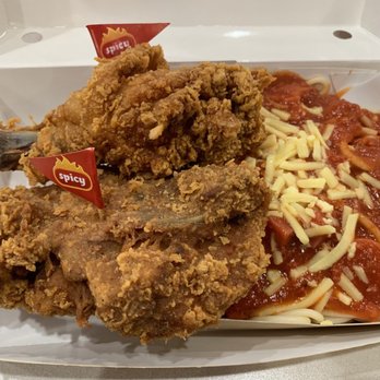 Jollibee - Two piece chicken and spaghetti - Chicken Shop Near Me - Rancho Cucamonga, California
