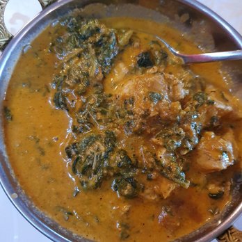 Thaya - Chicken Saag - Indian Near Me - Bremerhaven, HB Thaya - Chicken Saag - Indian Near Me - Bremerhaven, HB