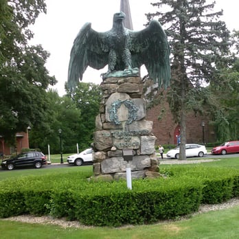 Patriots of Windsor Eagle - Landmarks & Historical Buildings Near Me - Windsor, Connecticut Patriots of Windsor Eagle - Landmarks & Historical Buildings Near Me - Windsor, Connecticut