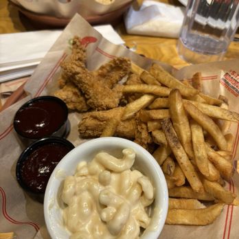 Chili's - Crispy Chicken Crispers Combo - Bars Near Me - Paramus, New Jersey
