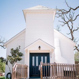 Exterior photo of Hyde Park Weddings - Austin, Texas Exterior photo of Hyde Park Weddings - Austin, Texas