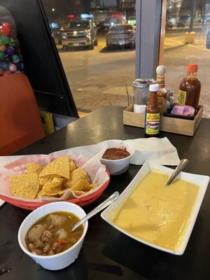 La Tapatia by null