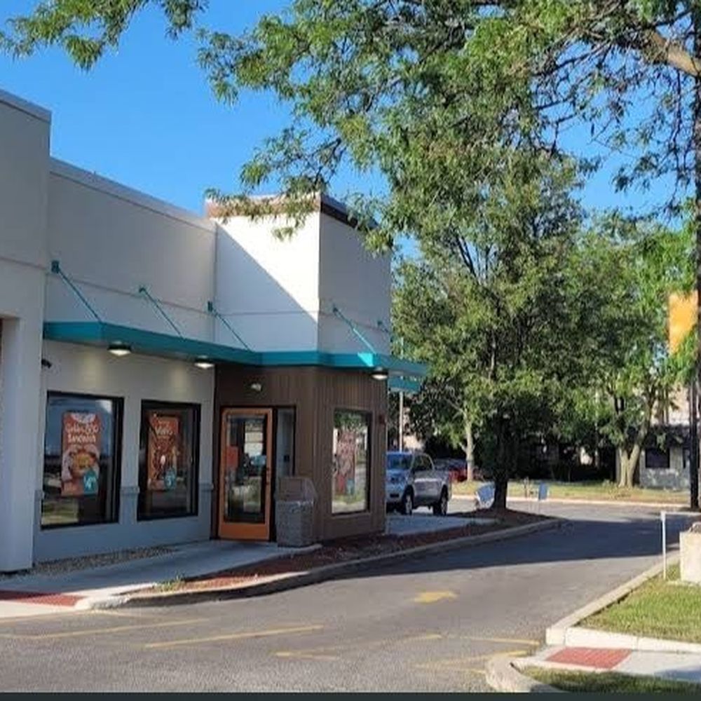 Popeyes - Exterior - Chicken Wings Near Me - Berwyn, Illinois Popeyes - Exterior - Chicken Wings Near Me - Berwyn, Illinois