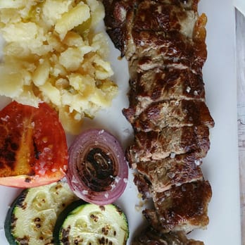 La Cuchara de Carmela - Steak and potatoes! - Spanish Near Me - Genil, GR