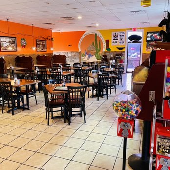El Mariachi - Inside - Mexican Near Me - Amherst, Virginia El Mariachi - Inside - Mexican Near Me - Amherst, Virginia
