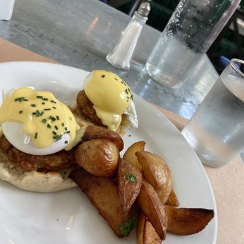 Kitchen No 324 - Fried Green Tomato Benedict - New American Near Me - Oklahoma City, Oklahoma