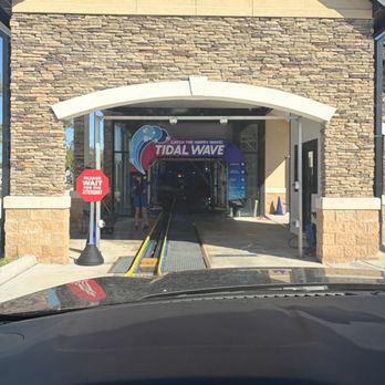 Tidal Wave Auto Spa - Car Wash Near Me - Brandon, Florida