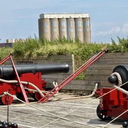 Fort McHenry - Cannons