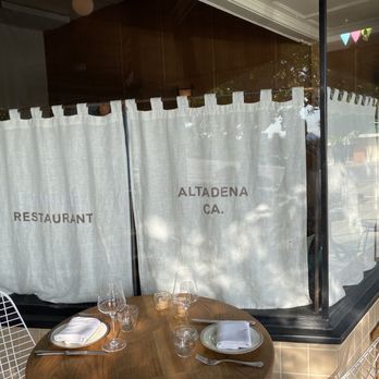Betsy - Steakhouses Near Me - Altadena, California