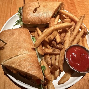 The Barrow House - Pesto Chicken Sandwich - New American Near Me - Clifton, New Jersey The Barrow House - Pesto Chicken Sandwich - New American Near Me - Clifton, New Jersey