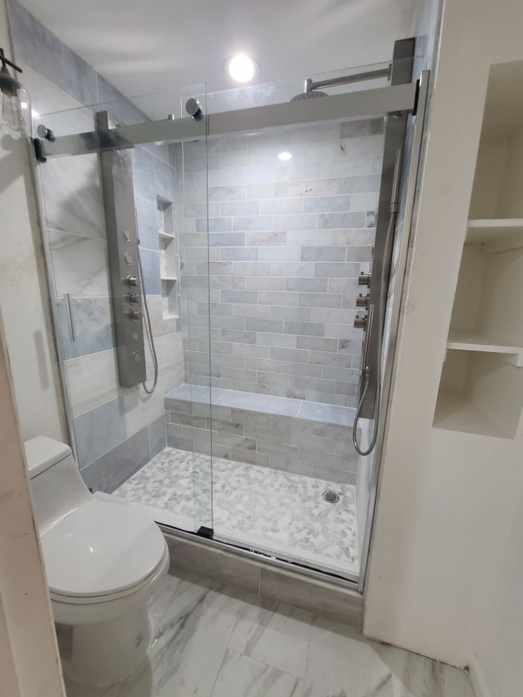 Slide of Saunders Construction