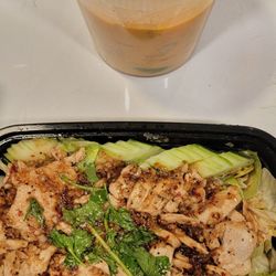 Garlic & Black Pepper Stir Fry with Chicken and Pineapple Curry with Fried Tofu