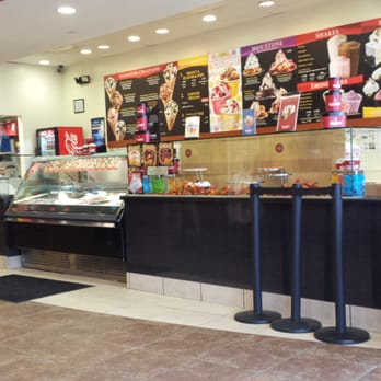 Cold Stone Creamery - the interior of a cold stone creamery - Ice Cream & Frozen Yogurt Near Me - Onalaska, Wisconsin