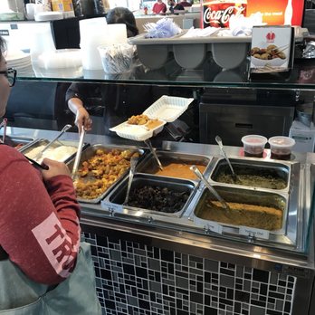 Tandoori Eats - A customer getting a "combo". - Indian Near Me - Los Angeles, California