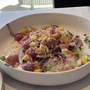 Mia's - Poke bowl - Mediterranean Near Me - Solana Beach, California