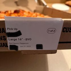 Express Pizza & Subs - NOT a pepperoni pizza!
