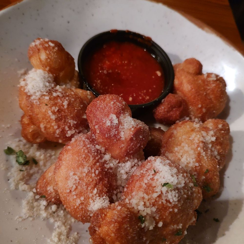 Atwoods Pizza Cafe - Garlic knots, delicious - Pizza Near Me - Atlanta, Georgia