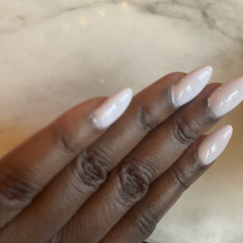 Brickell Nail Bar - Sloppy job around the nail beds and the tips. - Nail Salons Near Me - Miami, Florida