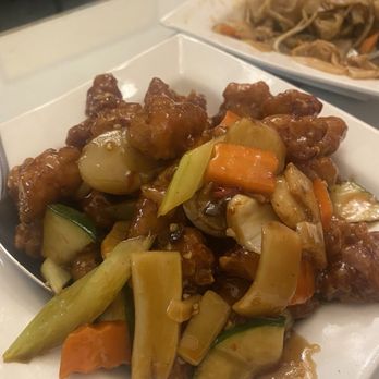 Chinatown Restaurant - General Tso's Chicken - Chinese Near Me - Petaluma, California Chinatown Restaurant - General Tso's Chicken - Chinese Near Me - Petaluma, California
