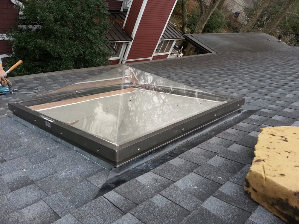 Slide of 404 The Roof