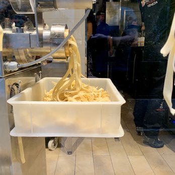 Dal Moro's - Pasta machine - Fast Food Near Me - Venezia, VE
