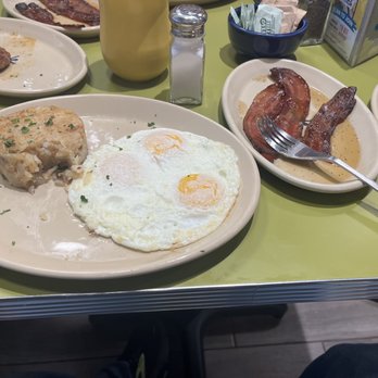 Snooze, an A.M. Eatery - Food was delicious!!!'n - Breakfast & Brunch Near Me - Lubbock, Texas