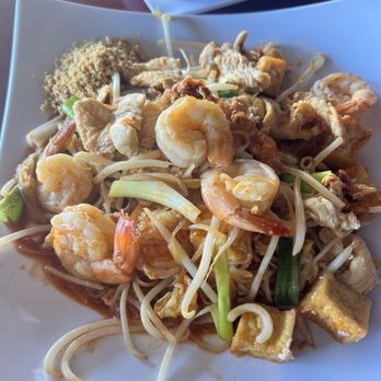 Royal Siam - Thai Near Me - Stockton, California Royal Siam - Thai Near Me - Stockton, California