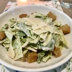 Ventuno - Caesar salad.