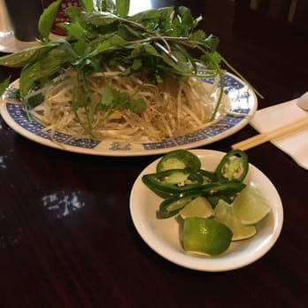Pho Vinh - Pho toppings including cilantro! A bit different from other shops. - Vietnamese Near Me - Orlando, Florida Pho Vinh - Pho toppings including cilantro! A bit different from other shops. - Vietnamese Near Me - Orlando, Florida