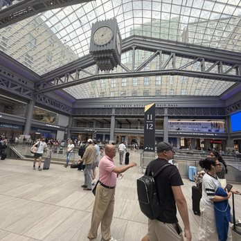 Moynihan Train Hall - Train Stations Near Me - New York, New York Moynihan Train Hall - Train Stations Near Me - New York, New York