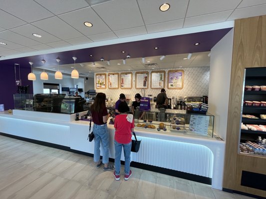 The Coffee Bean & Tea Leaf by null